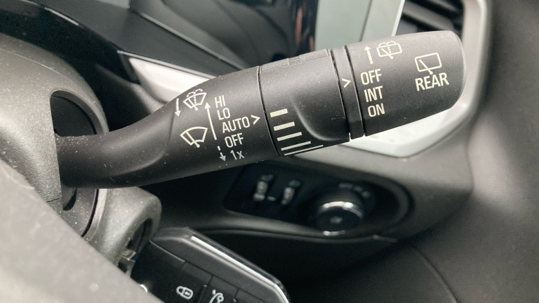 Vauxhall Grandland 1.2 Turbo SE 5dr Petrol Hatchback